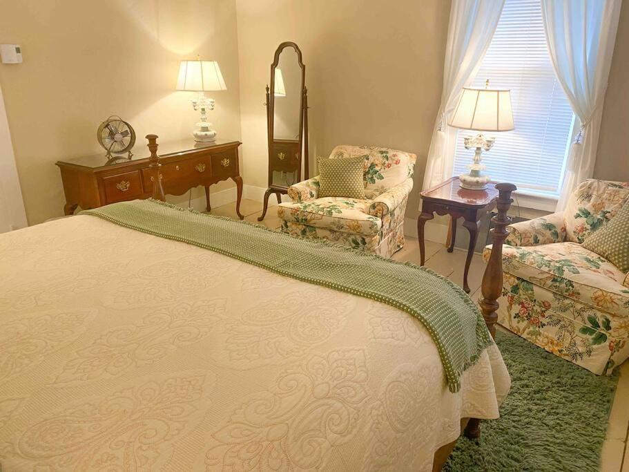 Elegant 2Br Apt W 2 Bathrooms In Historic Hamlet By Berkshires & Hudson Valley, Walk To Restaurants Hillsdale Extérieur photo